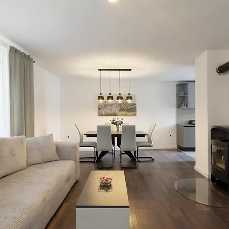 Apartment Larissa By Rent Istria *